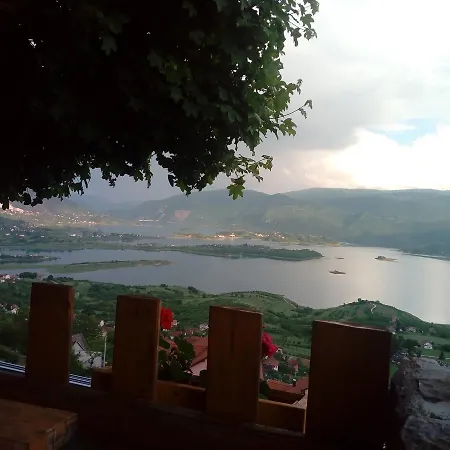 Seoska Kuca Vidikovac 別荘 *